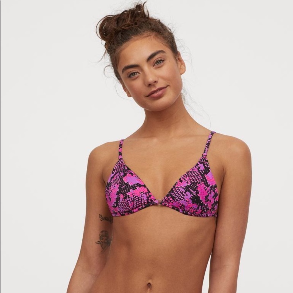 NWT H&M Triangle Neon Pink Snakeskin Bikini Top Size 4